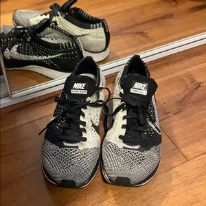 Nike Flyknit Racer